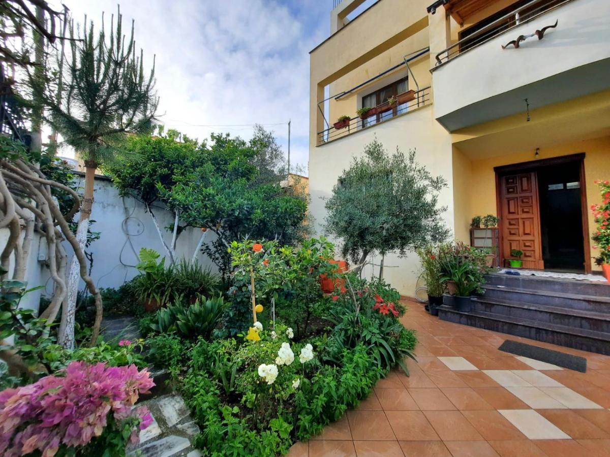 Vlorë Guest Room Near Historical Center מראה חיצוני תמונה