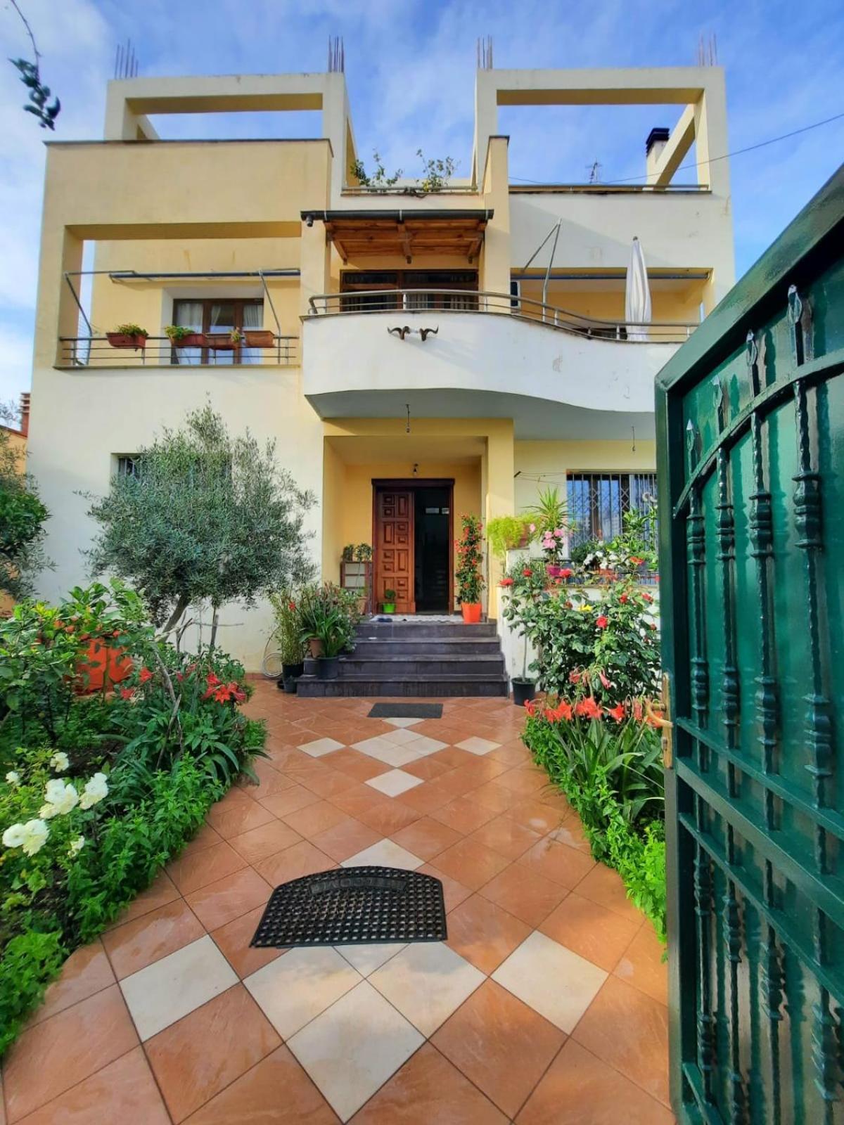 Vlorë Guest Room Near Historical Center מראה חיצוני תמונה